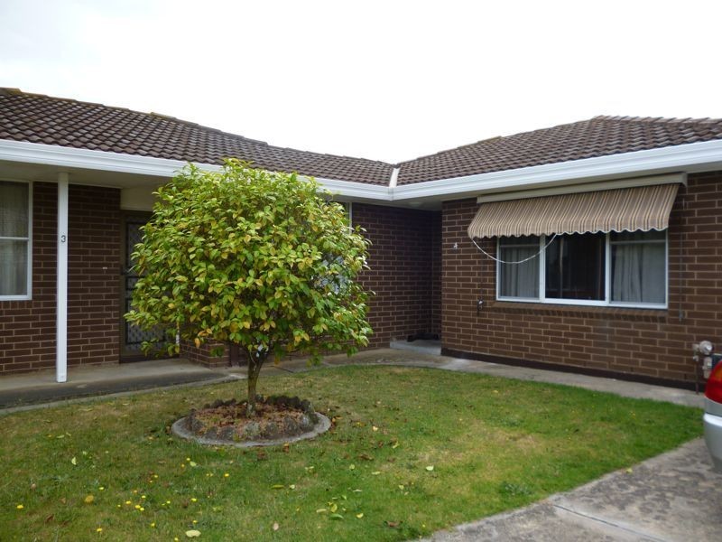 4/14 Fairfield Street, Cranbourne VIC 3977