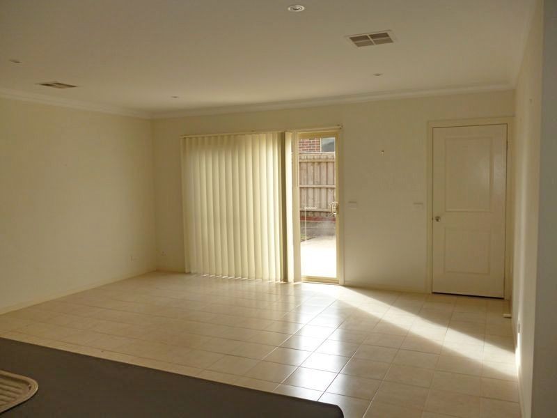 1 Cusack Way, Lynbrook VIC 3975