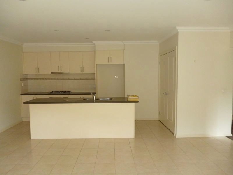 1 Cusack Way, Lynbrook VIC 3975