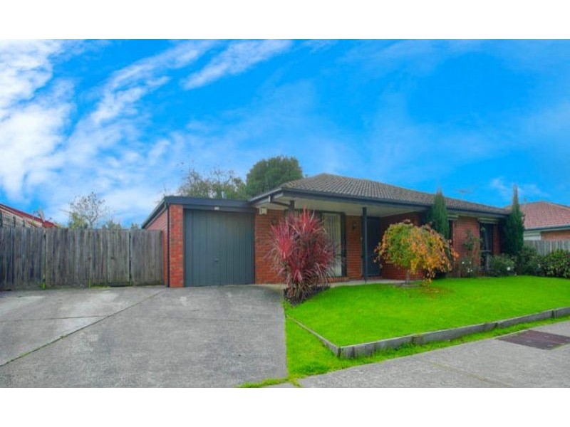 153 Monahans Road, Cranbourne VIC 3977