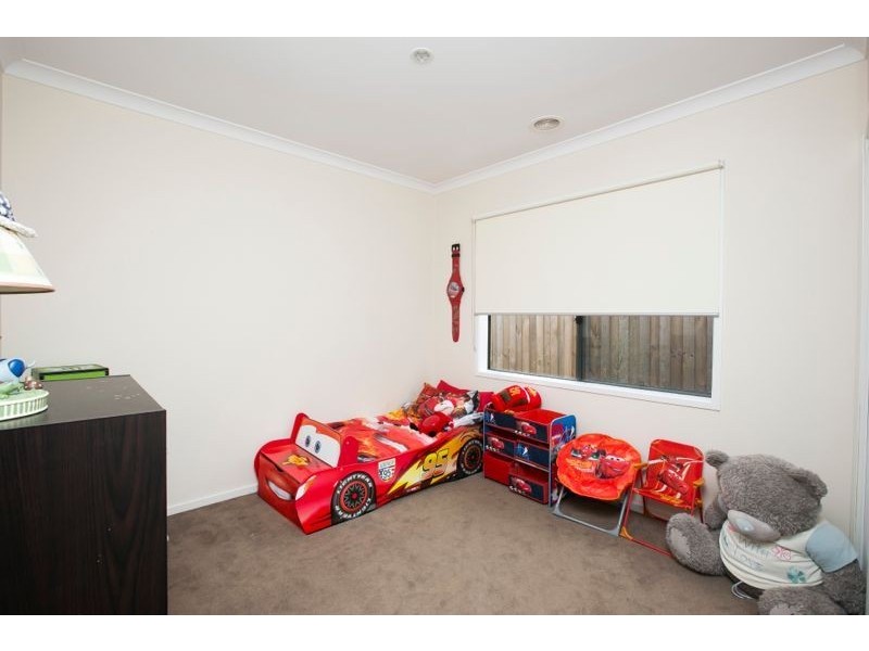 13 Beechtree Way, Cranbourne North VIC 3977