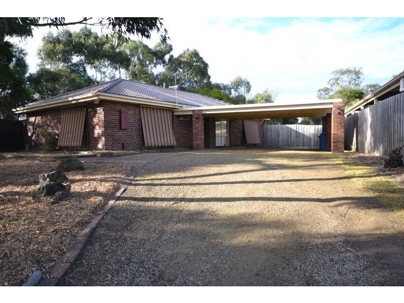 175 Endeavour Drive, Cranbourne North VIC 3977