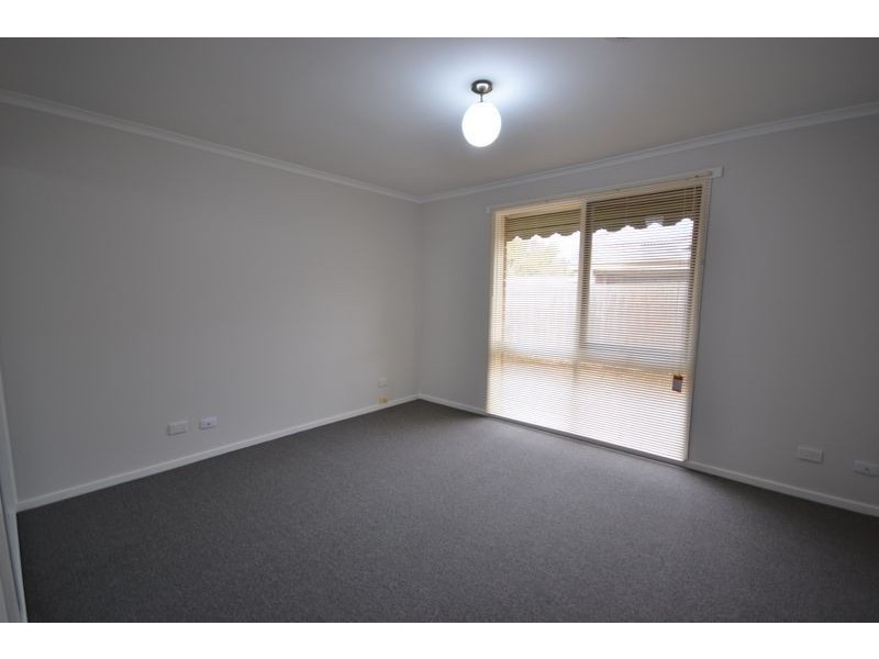 175 Endeavour Drive, Cranbourne North VIC 3977