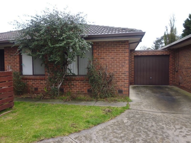2/9 Walter Street, Cranbourne VIC 3977