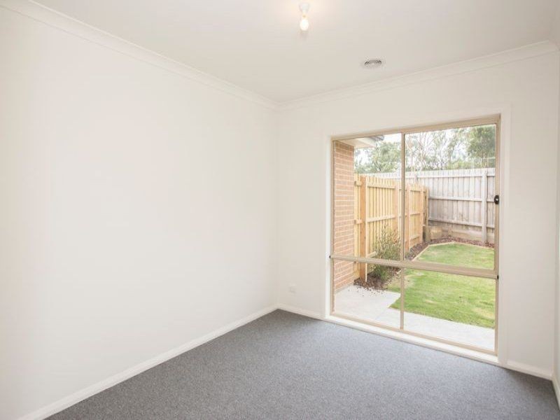 1/16-18 Phelan Drive, Cranbourne North VIC 3977