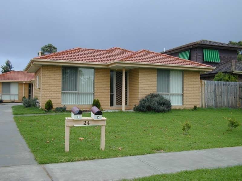 1/24 Latrobe Street, Cranbourne VIC 3977