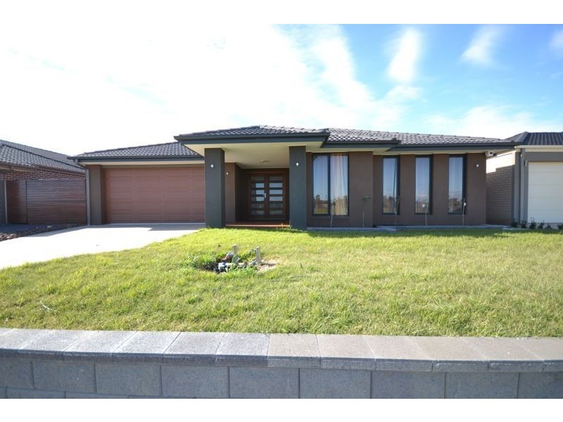 126 Boland Drive, Lyndhurst VIC 3975