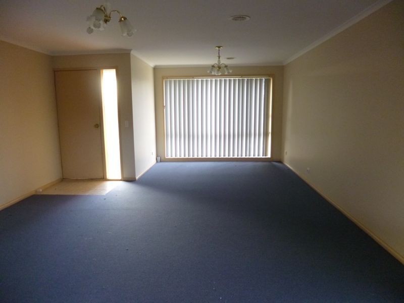 1/44 Bunbury Avenue, Narre Warren VIC 3805