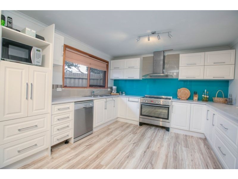 11 Lawson Close, Cranbourne VIC 3977