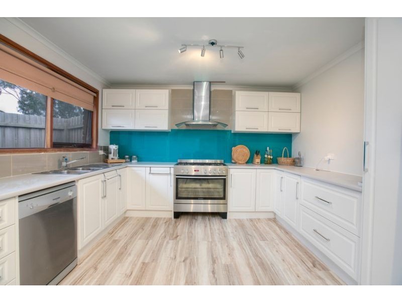 11 Lawson Close, Cranbourne VIC 3977