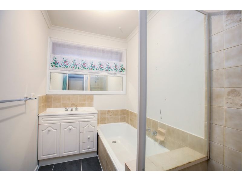 11 Lawson Close, Cranbourne VIC 3977