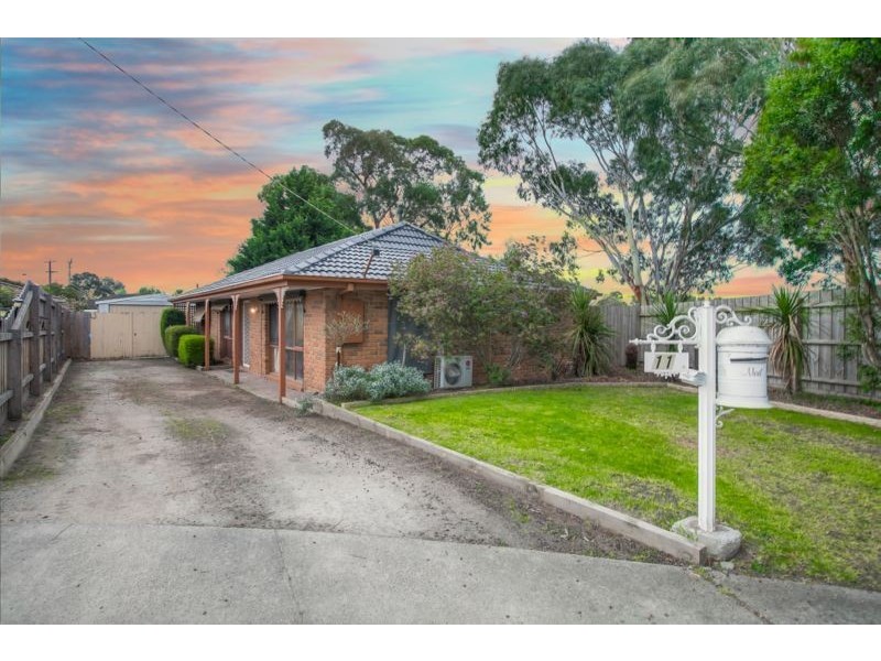 11 Lawson Close, Cranbourne VIC 3977