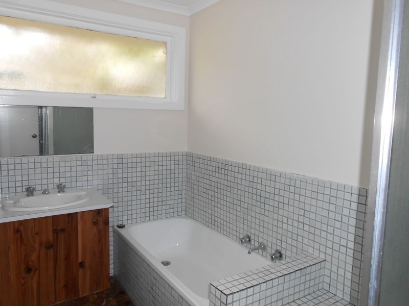 1/13 Alexander Street, Cranbourne VIC 3977