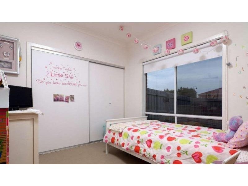 38 Phoenix Avenue, Cranbourne VIC 3977