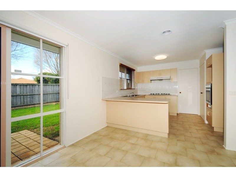 2 Joyce Street, Cranbourne West VIC 3977