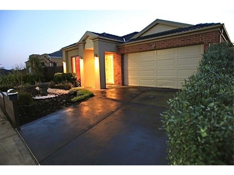 11 Els Court, Berwick VIC 3806