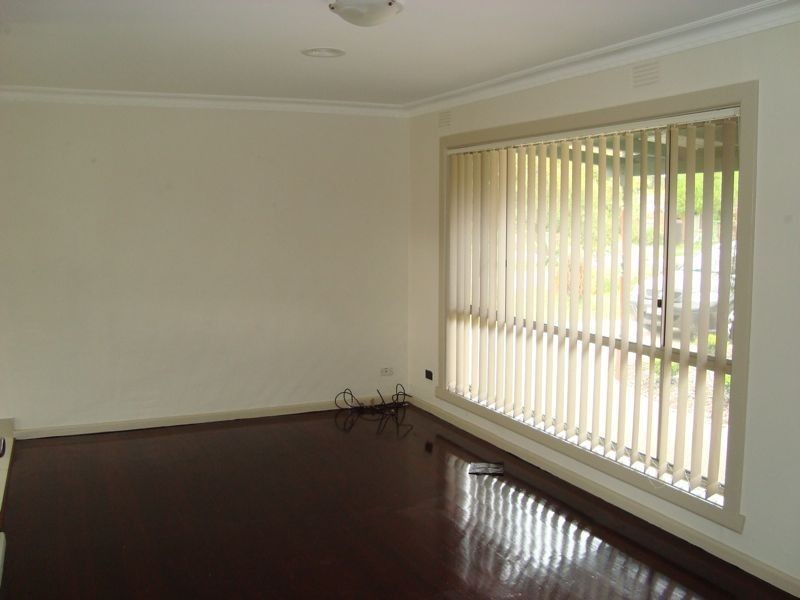 2/16 Barkly Street, Cranbourne VIC 3977