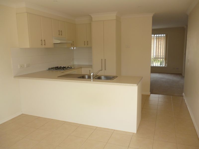 2/6-8 Lecky Street, Cranbourne VIC 3977