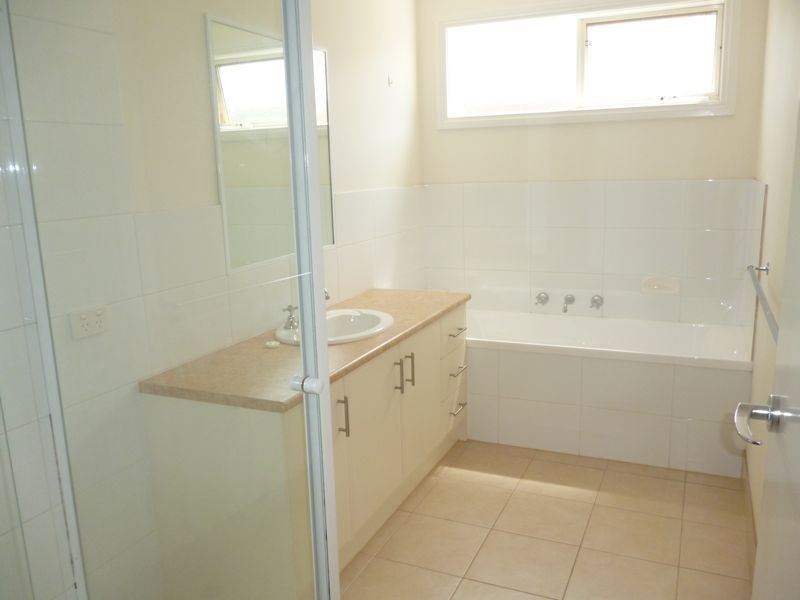 2/6-8 Lecky Street, Cranbourne VIC 3977