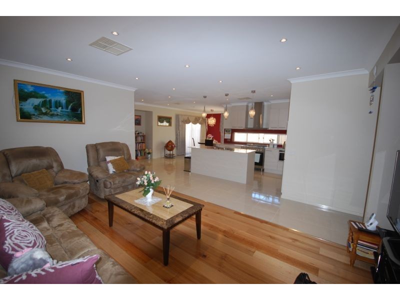 79 Dartmoor Drive, Cranbourne East VIC 3977