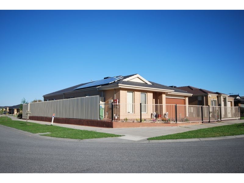 79 Dartmoor Drive, Cranbourne East VIC 3977