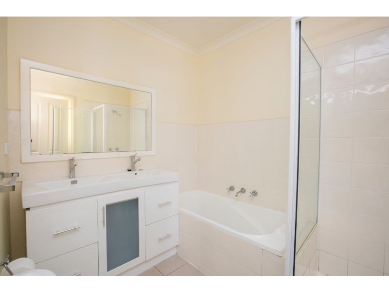7 Macey Street, Cranbourne VIC 3977
