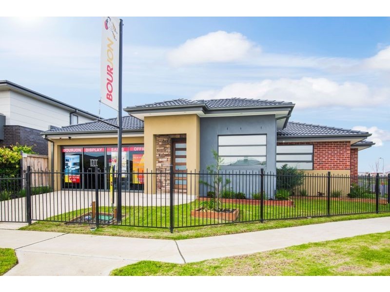 16 Pasadena Boulevard, Clyde VIC 3978
