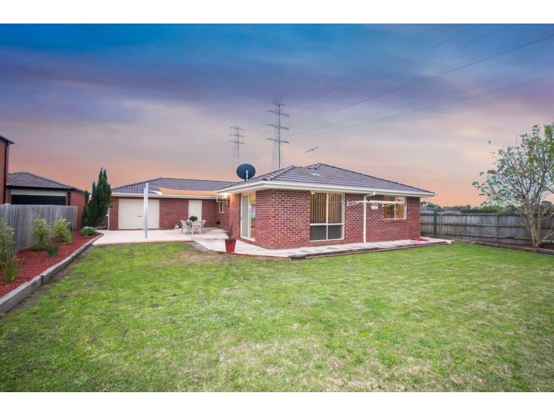 13 Parnell Court, Cranbourne West VIC 3977