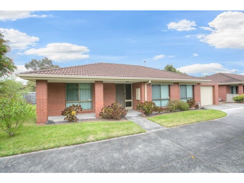1/11 Tucker Street, Cranbourne VIC 3977