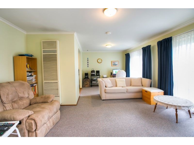 1/11 Tucker Street, Cranbourne VIC 3977
