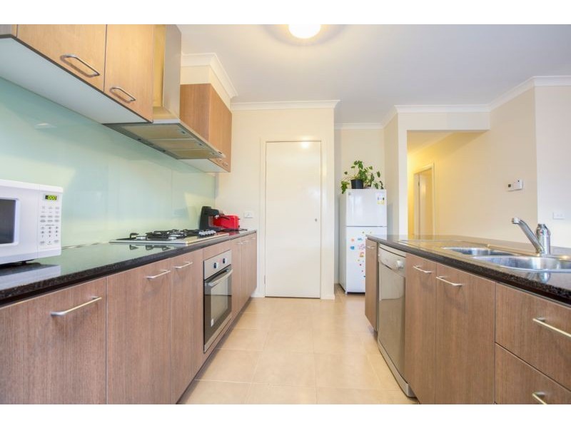 7 Gladiolus Circuit, Cranbourne North VIC 3977