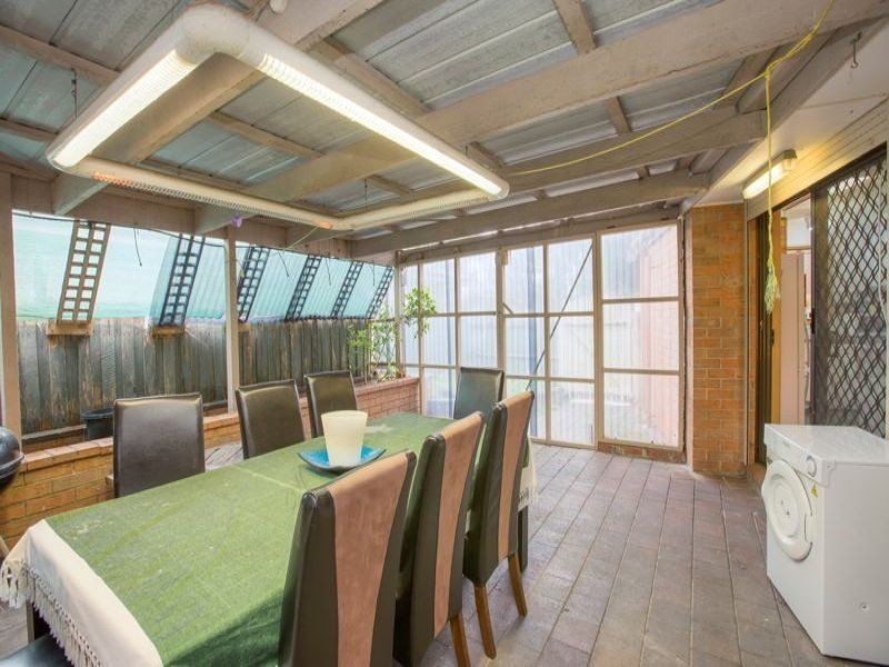 39 Hoysted Avenue, Cranbourne North VIC 3977