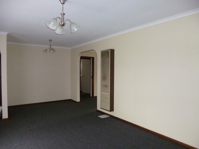 11 Phillip Court, Cranbourne North VIC 3977