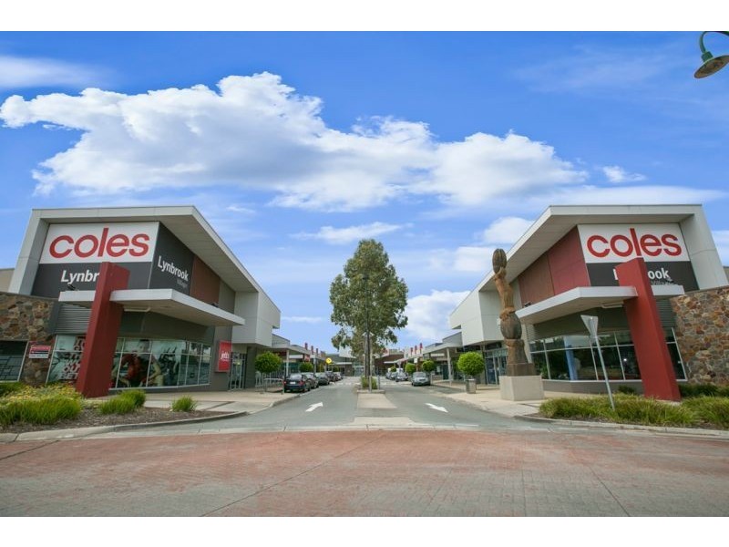 102 Paterson Drive, Lynbrook VIC 3975