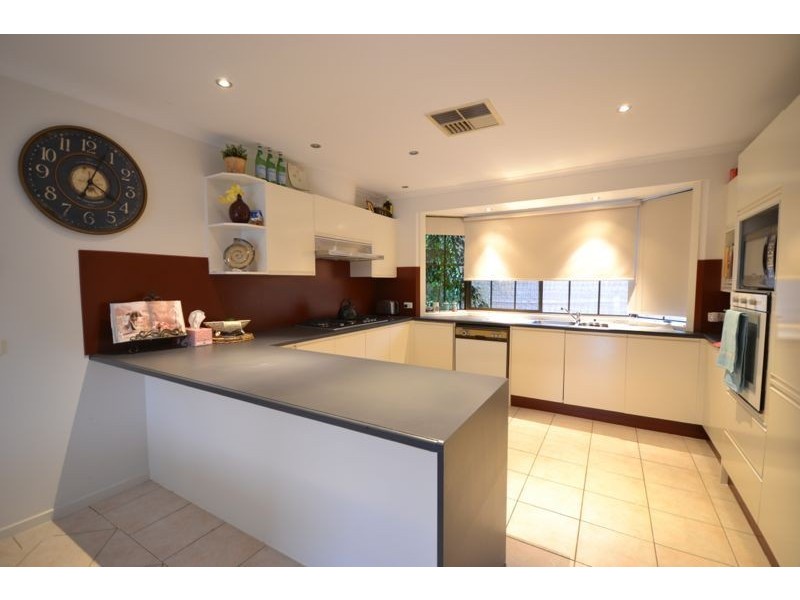 3 Courtenay Avenue, Cranbourne North VIC 3977