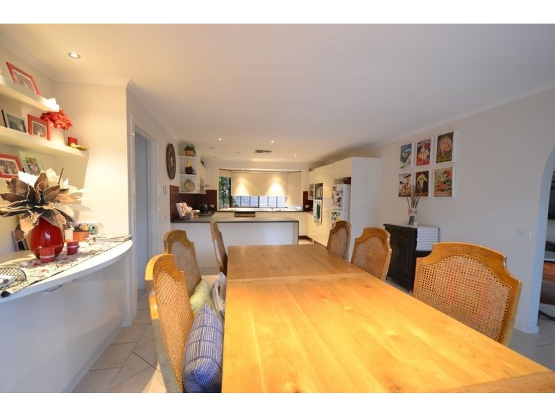 3 Courtenay Avenue, Cranbourne North VIC 3977