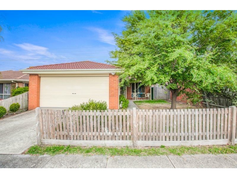 40 Raisell Road, Cranbourne West VIC 3977