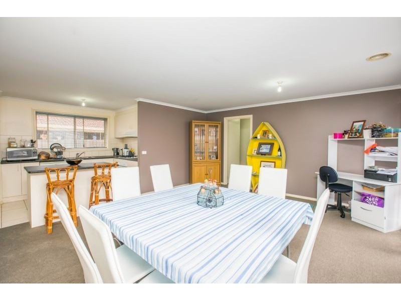 40 Raisell Road, Cranbourne West VIC 3977