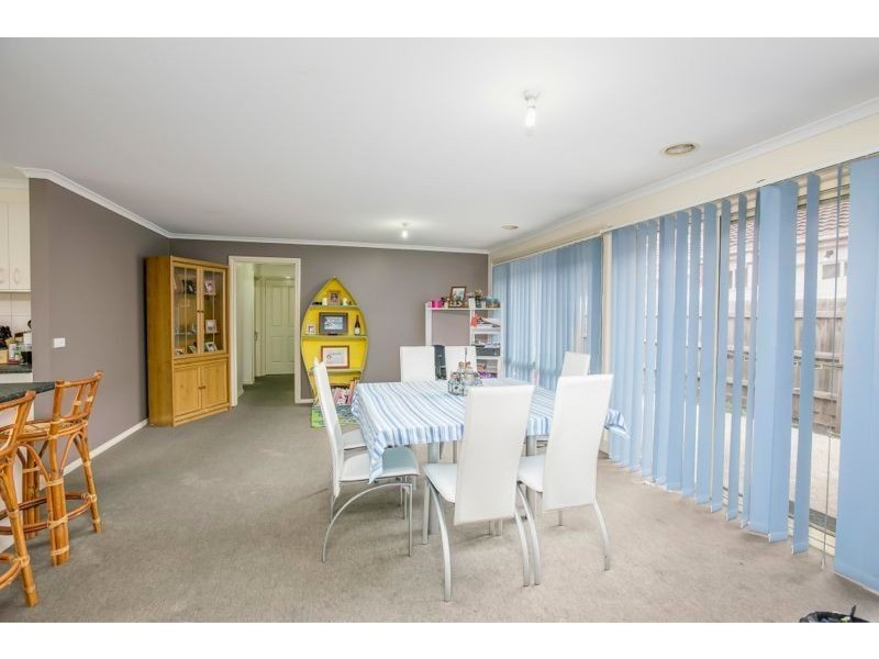 40 Raisell Road, Cranbourne West VIC 3977