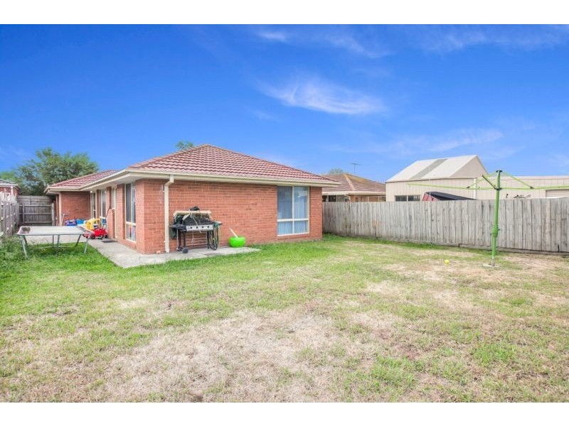 40 Raisell Road, Cranbourne West VIC 3977