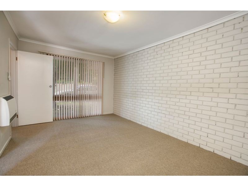 2/10 Duff Street, Cranbourne VIC 3977
