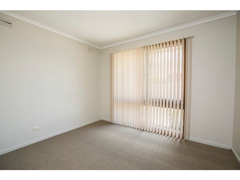 2/10 Duff Street, Cranbourne VIC 3977
