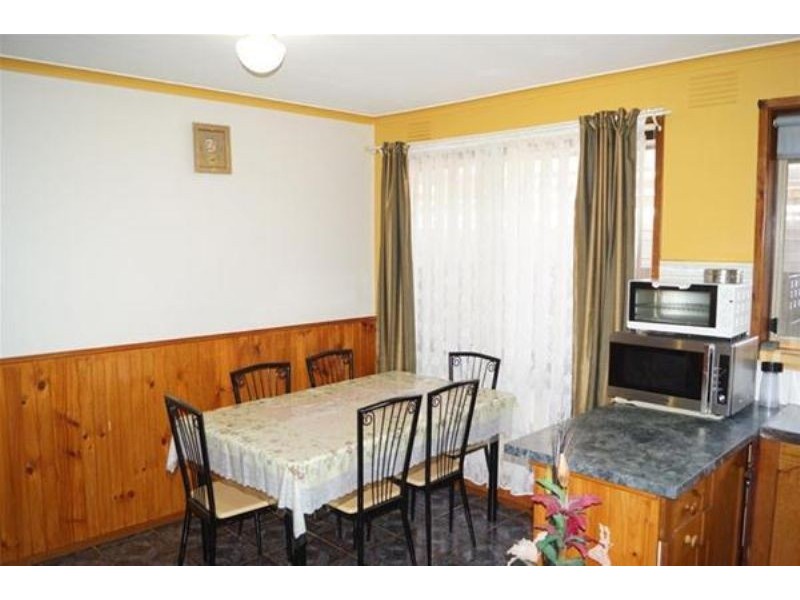 28 Grace Street, Cranbourne VIC 3977