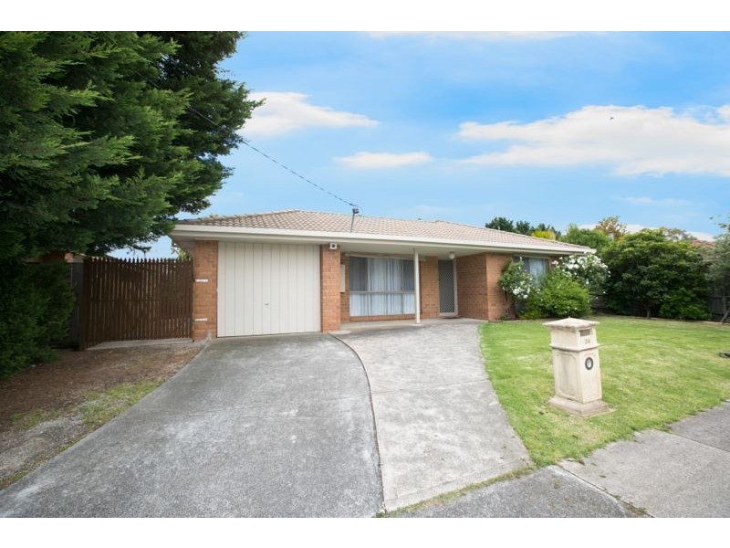 24 Joyce Street, Cranbourne West VIC 3977