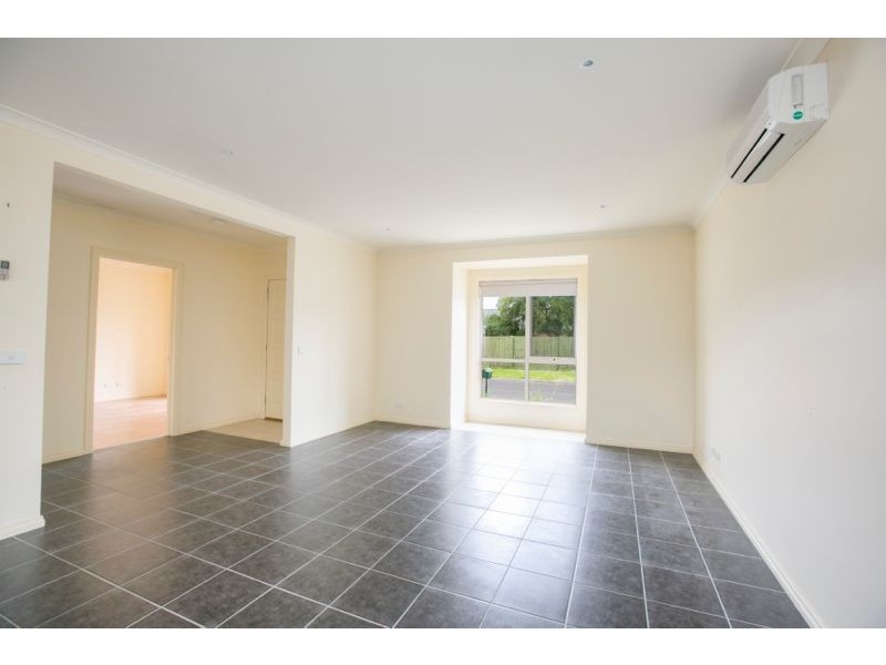 7 Macey Street, Cranbourne VIC 3977
