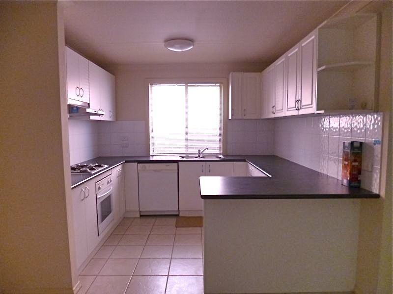 4/133 Bemersyde Drive, Berwick VIC 3806