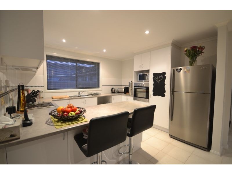 8 Barnes Way, Koo Wee Rup VIC 3981