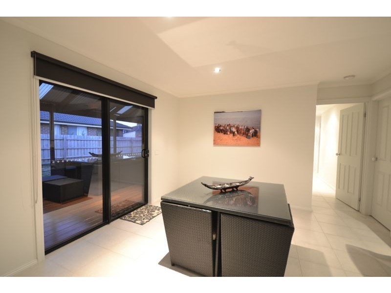 8 Barnes Way, Koo Wee Rup VIC 3981