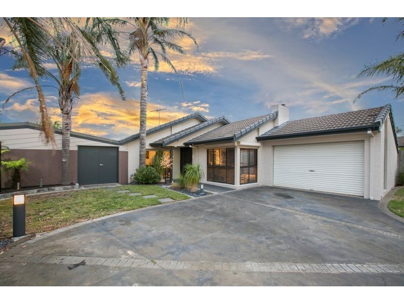 13 Waverley Park Drive, Cranbourne North VIC 3977