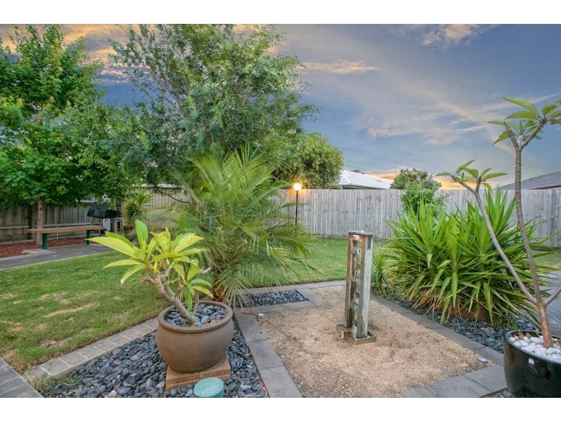 13 Waverley Park Drive, Cranbourne North VIC 3977